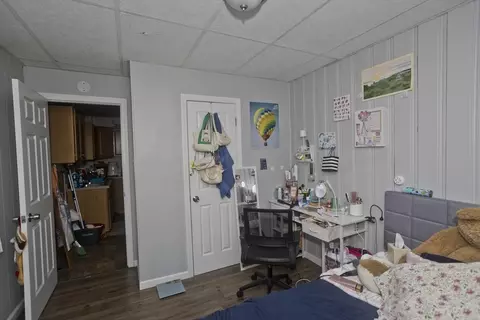 20 E School St, West Springfield, MA 01089 photo 32