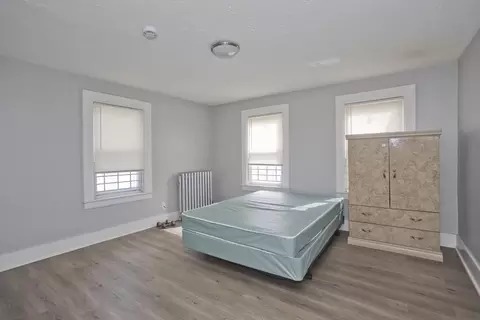 20 E School St, West Springfield, MA 01089 photo 17