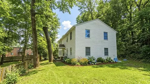 18-20 Summer St, Agawam, MA 01001