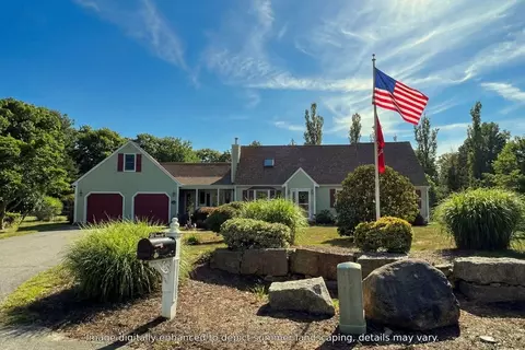20 Doran Dr, Falmouth, MA 02536