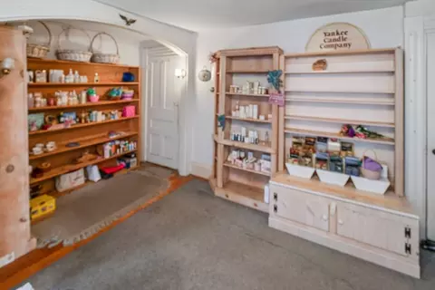 Entry Way - 37 E Main, Georgetown, MA 01833 photo 1 of 1