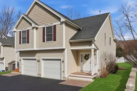 24 Farrwood Pl #24, Haverhill, MA 01835