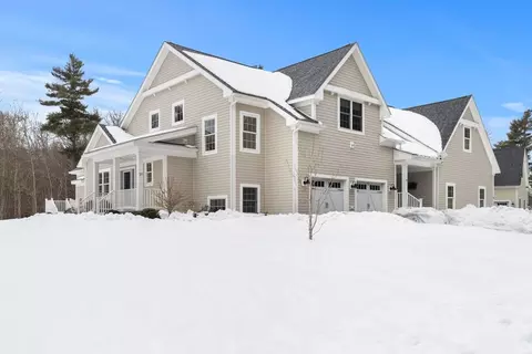 20 Split Rock Ln #20, Mattapoisett, MA 02739