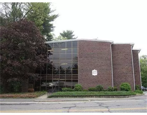 915 Edgell Rd #61, Framingham, MA 01701