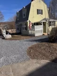 50 12 Williams St, North Adams, MA 01247
