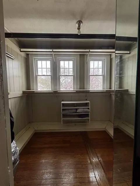 127 Melha Ave, Springfield, MA 01104 photo 31