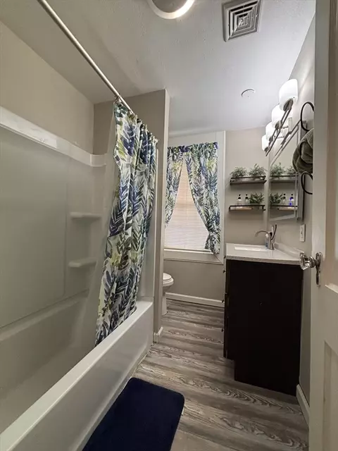 127 Melha Ave, Springfield, MA 01104 photo 33
