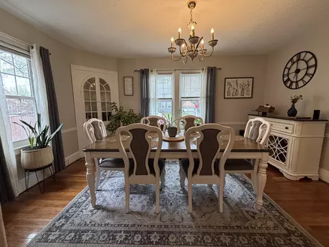 127 Melha Ave, Springfield, MA 01104 photo 10