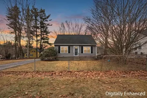 913 Lancaster St, Leominster, MA 01453