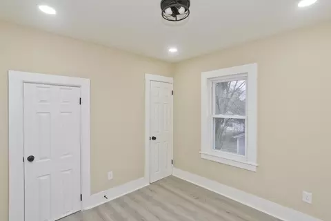 21 Chester St, Springfield, MA 01105 photo 24