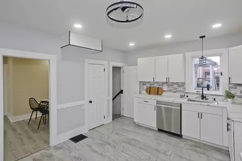 21 Chester St, Springfield, MA 01105 photo 8