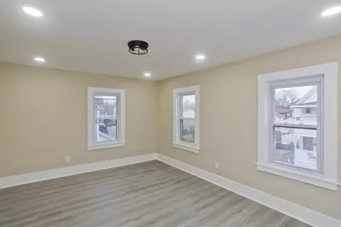 21 Chester St, Springfield, MA 01105 photo 20