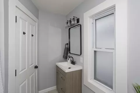 21 Chester St, Springfield, MA 01105 photo 11