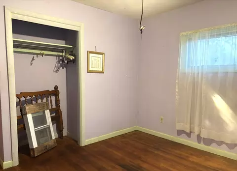 52 Bremen St, Springfield, MA 01108 photo 3