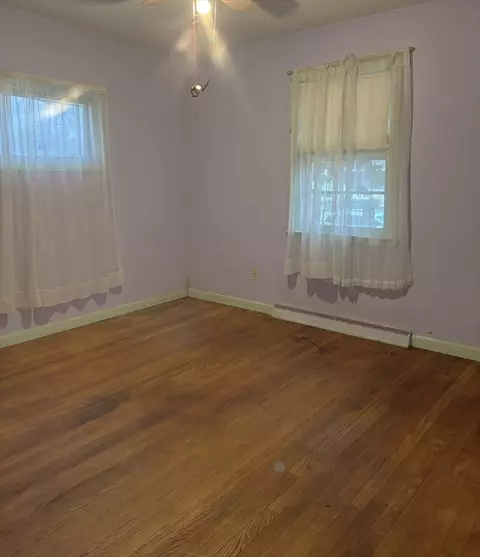 52 Bremen St, Springfield, MA 01108 photo 4