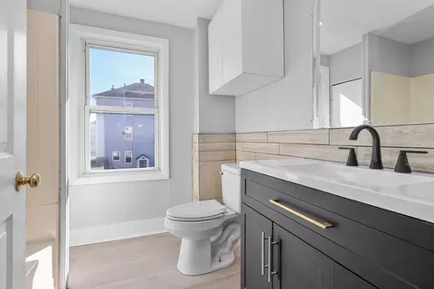 90 Quequechan St, Fall River, MA 02723 photo 26
