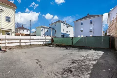 90 Quequechan St, Fall River, MA 02723 photo 3