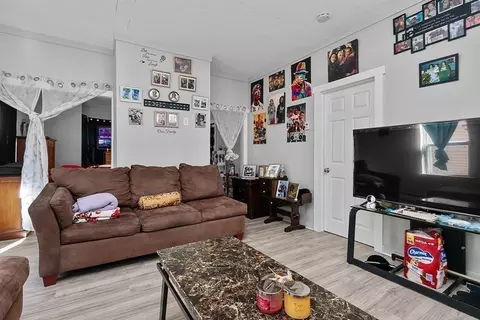 90 Quequechan St, Fall River, MA 02723 photo 5