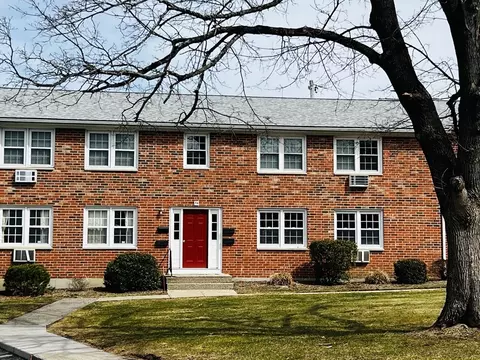 540 Granby Rd #76B, South Hadley, MA 01075
