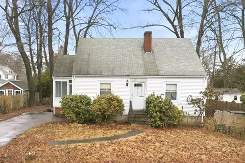 11 Clark Ave, Walpole, MA 02081