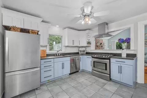 181 School St, Cotuit, MA 02635 photo 7