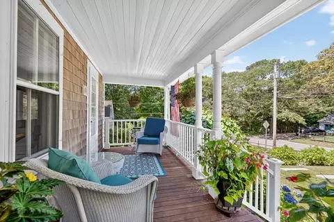 181 School St, Cotuit, MA 02635 photo 21