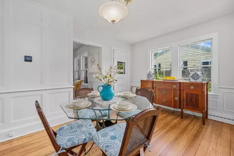 181 School St, Cotuit, MA 02635 photo 5