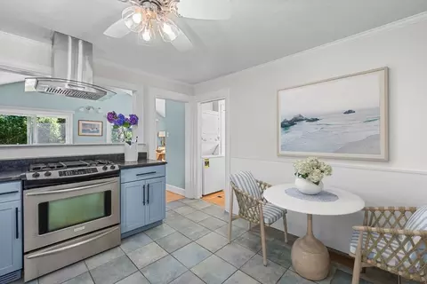 181 School St, Cotuit, MA 02635 photo 8