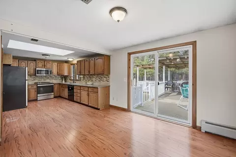 62 Campbell Dr, Easthampton, MA 01027 photo 9