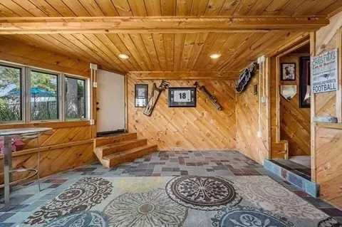 Entry Way - 45 Point Pleasant Rd, Webster, MA 01570 photo 5 of 5