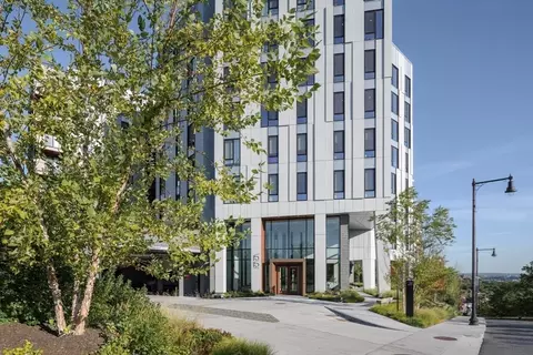 1515 Commonwealth Ave #303, Boston, MA 02135
