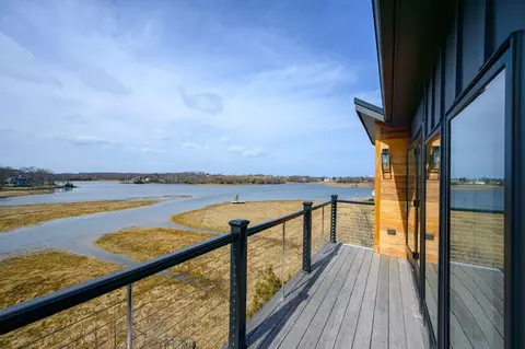 View/Area - 10 Chestnut Pl, Hingham, MA 02043 photo 1 of 5