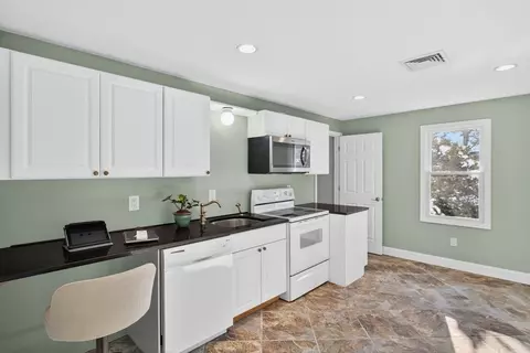 15 Seconsett Point Rd, Mashpee, MA 02649 photo 33