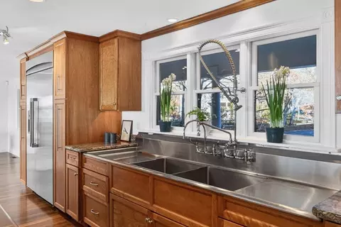 15 Seconsett Point Rd, Mashpee, MA 02649 photo 16