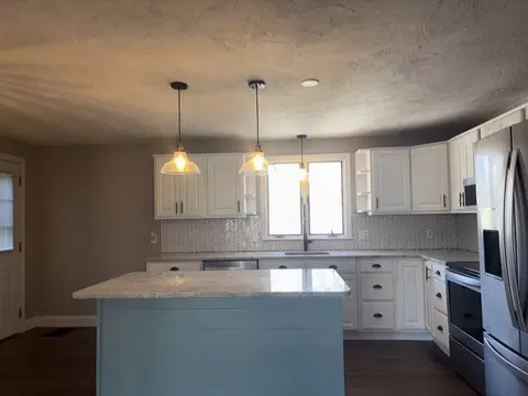 86 E Main St, Ayer, MA 01432 photo 7
