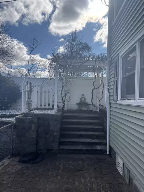 86 E Main St, Ayer, MA 01432 photo 3