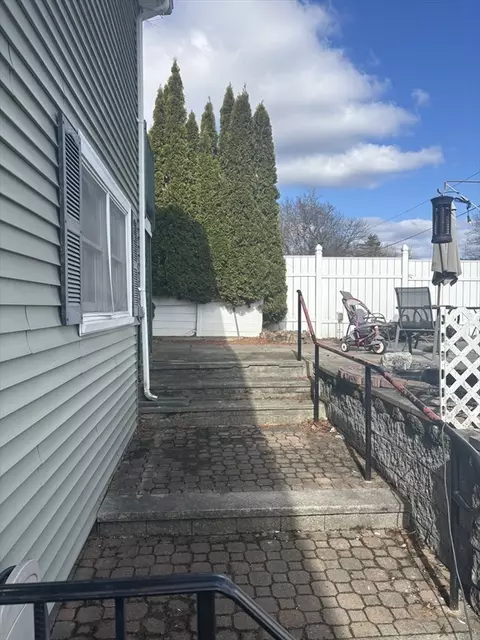 86 E Main St, Ayer, MA 01432 photo 4