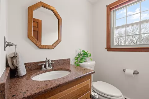 3 Daniels Rd, Mendon, MA 01756 photo 20