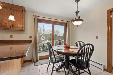 3 Daniels Rd, Mendon, MA 01756 photo 8