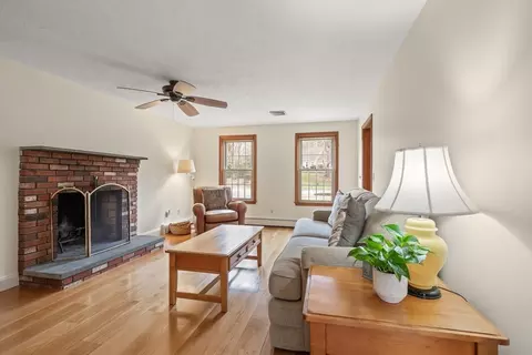3 Daniels Rd, Mendon, MA 01756 photo 17