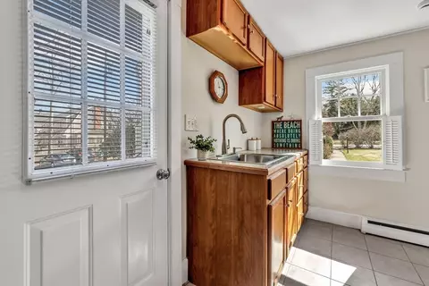 344 Main St #5, Barnstable, MA 02632 photo 4