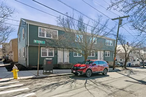 1 Prince St 48-54 Harbor St # -7, Salem, MA 01970