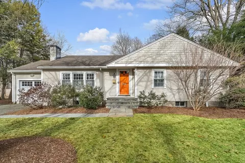 69 Donizetti St, Wellesley, MA 02482