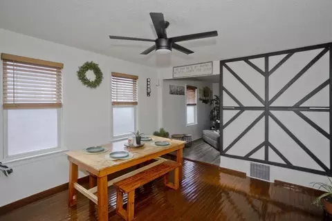 15 Florida St, Springfield, MA 01109 photo 17