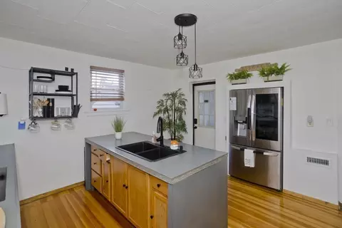 15 Florida St, Springfield, MA 01109 photo 10