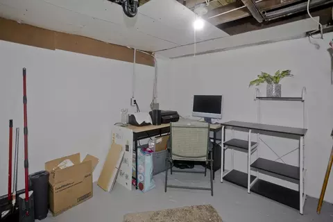 15 Florida St, Springfield, MA 01109 photo 32