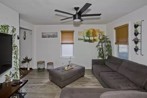 15 Florida St, Springfield, MA 01109 photo 23