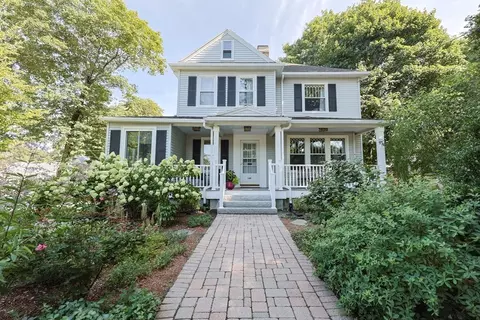 100 Prescott St, Reading, MA 01867