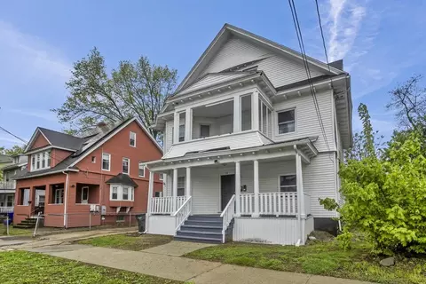 78 Whittier St, Springfield, MA 01108 photo 2