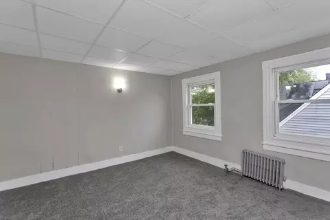 78 Whittier St, Springfield, MA 01108 photo 4
